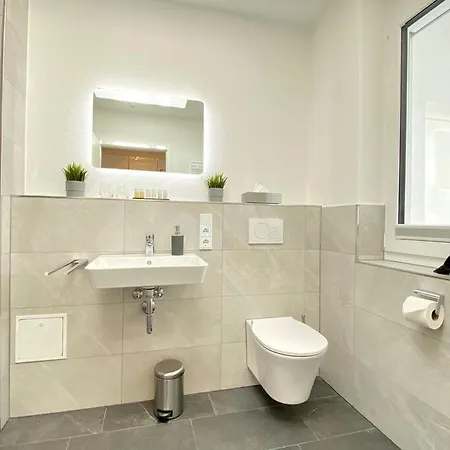 Apartment Auszeit Relax: Lakeside Retreat With Balcony And Parking *